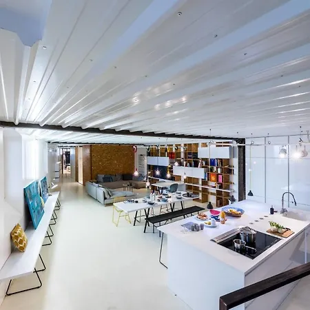 California Keyweek Loft Center With Parking Apartman